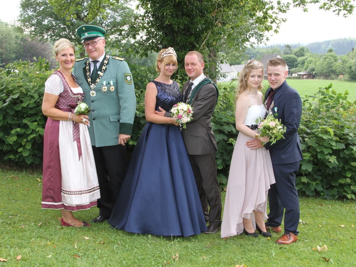 Gruppenbild unserer Majestäten im Schützenjahr 2018